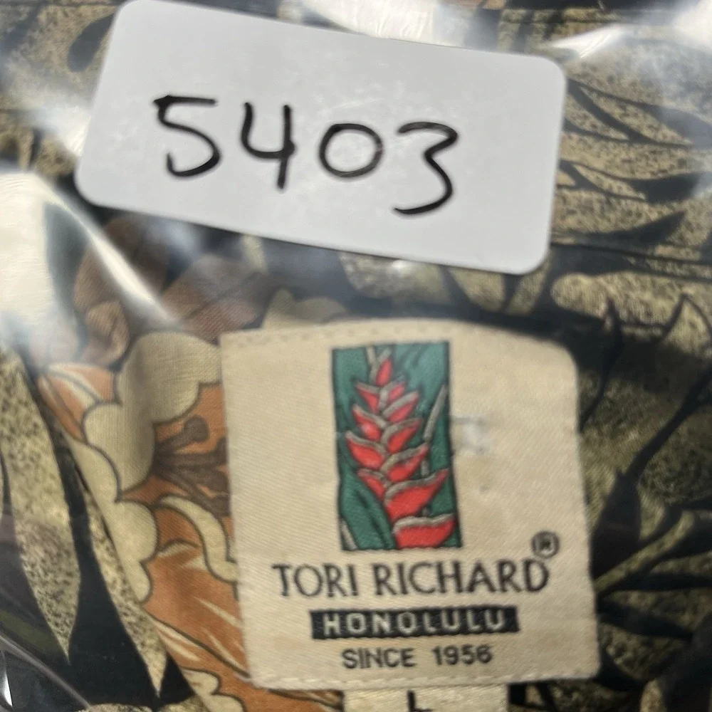 Tori Richards Honolulu Button Down Large Floral Hawaiin Cotton Lawn USA Vintage